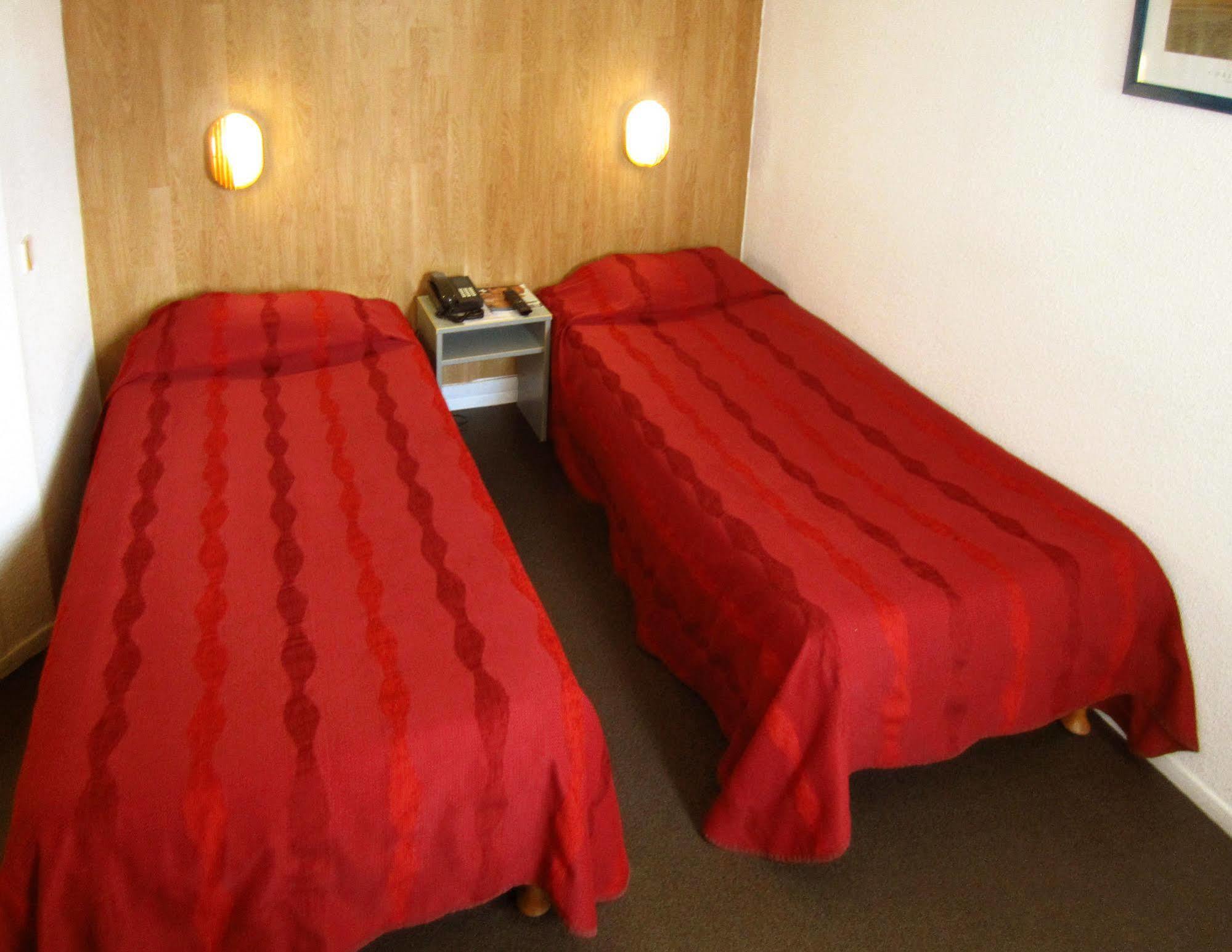 Hotel Noctuel Blois Sud Saint-Gervais-la-Forêt Esterno foto